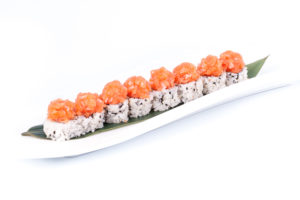 uramaki-spicy-salmon-lin-sushi